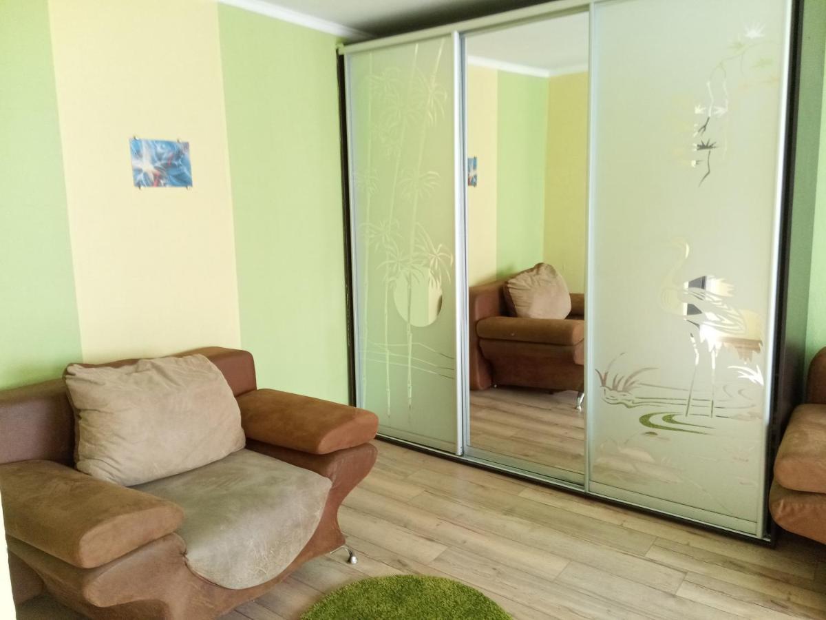 Apartamento Район Деснянской Правды Cherníhiv Exterior foto