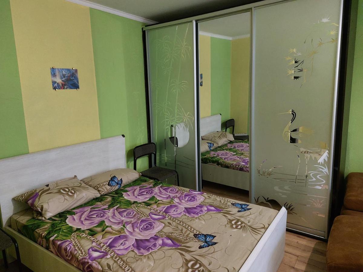 Apartamento Район Деснянской Правды Cherníhiv Exterior foto
